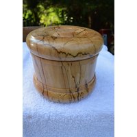Schöne Handgemachte Spalted Maple Salzstreuer von Knotsinyourhead