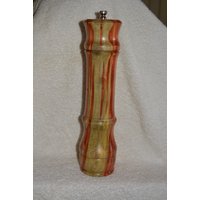 Wunderschöne Handgemachte Flammendose Holunder Salz/Pfeffer Mühle von Knotsinyourhead
