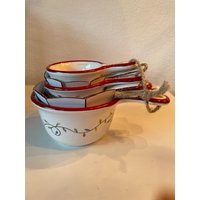 Keramik Scheune Waldzwerg Steinzeug Messbecher 4Er Set | 4 Mit Weihnachtsmotiv von KoNasCrate