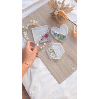 Schmucktablett Aus Resin | Elegante Und Einzigartige Kleine Schmuckschalen Blumen - Goldschmuckschälchen von KoastrStore