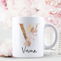 Tasse Personalisiert Mit Namen Und Initial Gold Blumen Pampas Boho - Kollektion Pampas Tasse Personalisiert Mit Namen Und Initial Gold Blumen Pampas Boho - Kollektion Pampas von Koboldtheater22