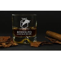 Whiskyglas Personalisiert Mit Name Und Geburtsjahr - Wunschgravur von Kodelandia