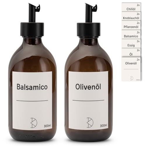 Koffs Design 2 Stück Ölflaschen zum Befüllen - Moderner Ölspender aus Braunglas mit Edelstahl Ausgießer – Spender für Öl, Essig und Balsamico - verschiedene Aufkleber - 300ml - mit Stickern von Koffs Design
