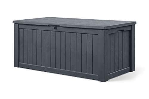 Koll Living Auflagenbox/Kissenbox 570 Liter l 100% Wasserdicht l mit Belüftung dadurch kein übler Geruch/Schimmel l Moderne Holzoptik l Deckel belastbar bis 250 KG (2 Personen) (GRAU) von Koll Living Garden