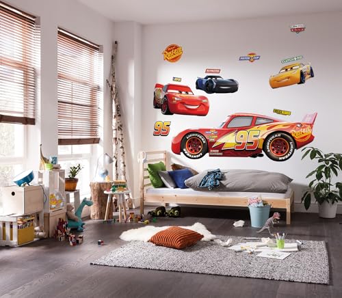 Disney selbstklebende und konturgeschnittene Vlies Fototapete von Komar - Cars XXL - Größe: 127 x 200 cm - Wandtattoo, Kinderzimmer, Jungen, Auto, Rennwagen Disney selbstklebende und konturgeschnittene Vlies Fototapete von Komar - Cars XXL - Größe: 127 x 200 cm - Wandtattoo, Kinderzimmer, Jungen, Auto, Rennwagen von Komar