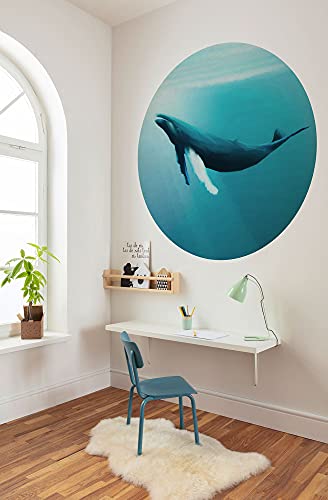 Komar DOT runde und selbstklebende Vlies Fototapete - Whale Watching - Ø Durchmesser 125 cm - Wal, Meer, Tapete, Wandtattoo, Schlafzimmer, Wohnzimmer, Wanddeko - D1-081 von Komar