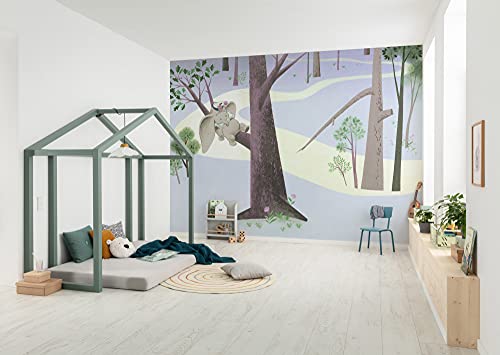 Komar Disney Vlies Fototapete - Dumbo Sleep on Tree - Größe: 400 x 280 cm (Breite x Höhe) - Elefant, Kindertapete, Kinderzimmer, Tapete - IADX8-044 von Komar
