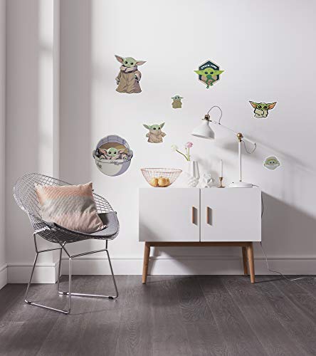 Komar Mandalorian Deco-Sticker | Star Wars The Child Sluster | Baby Yoda, Dekoration, Wandtattoo, Aufkleber, Sticker | Größe 50 x 70 cm | 14060h Komar Mandalorian Deco-Sticker | Star Wars The Child Sluster | Baby Yoda, Dekoration, Wandtattoo, Aufkleber, Sticker | Größe 50 x 70 cm | 14060h von Komar