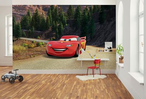 Komar Vlies Fototapete - Disney and Pixar Cars Every Road has a Story - Größe 400 x 250 cm - Tapete, Kinderzimmer, Kindertapete Komar Vlies Fototapete - Disney and Pixar Cars Every Road has a Story - Größe 400 x 250 cm - Tapete, Kinderzimmer, Kindertapete von Komar
