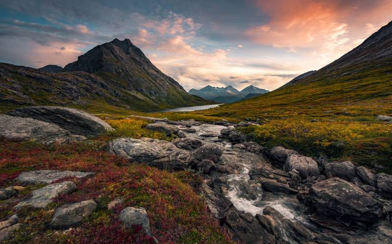 Komar Vlies Fototapete Schroffes Paradies 450 x 280 cm von Komar