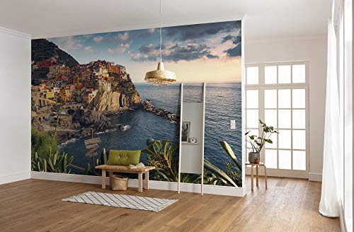 Komar Vlies Fototapete THE PICTURESQUE VILLAGE | Tapete, XXL, Dekoration, Natur, Landschaft, Schlafzimmer, Wohnzimmer, Büro, Flur | Größe 450 x 280 cm (Breite x Höhe) | SHX9-089 von Komar