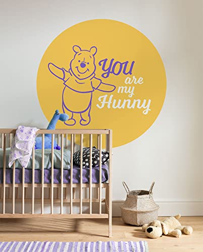 Komar Vlies Fototapete selbstklebend - Winnie the Pooh My Hunny - Größe 125 x 125 cm (Breite x Höhe) - Disney, Kinderzimmer, Kindertapete, Tapete, Wandtattoo von Komar