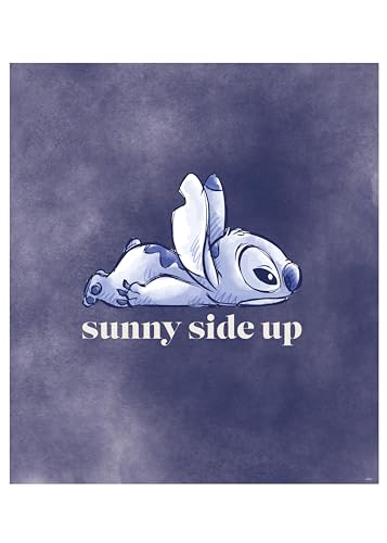 Komar Wandbild- Stitch Sunny Side Up - Größe 50 x 70 cm - Disney, Wandbild, Kunstdruck, Poster, Kinderzimmer, Lila Komar Wandbild- Stitch Sunny Side Up - Größe 50 x 70 cm - Disney, Wandbild, Kunstdruck, Poster, Kinderzimmer, Lila von Komar