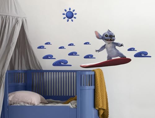 Komar Wandtattoo - Disney Stitch Live Action Hit the Waves - Größe 70 x 50 cm (13 Teile) - Wandsticker, Kinderzimmer, Wanddekoration, Aufkleber, blau von Komar