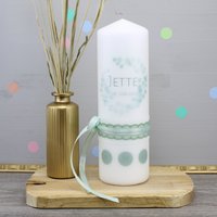 Taufkerze Mit Name Und Datum Personalisiert Motivdruck Geschenk Taufe Feier Kerze Junge Mädchen Tolle Geschenkidee Eukalyptus - Jette von Konfettidruck