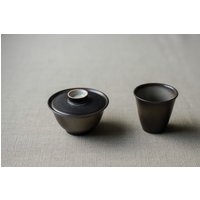 Handgefertigter, Rauchig-Schwarz Glasierter Gaiwan Handgefertigter, Rauchig-Schwarz Glasierter Gaiwan von KongMountainTea