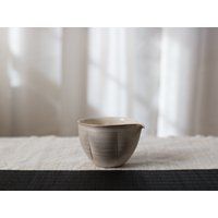 Handgemachter Beige & Silber Glasierter Faircup Handgemachter Beige & Silber Glasierter Faircup von KongMountainTea