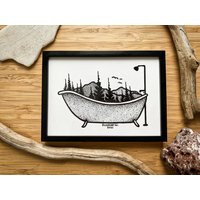 Löwenfuß Badewanne - Nature Themed Pen & Ink Print von KonradWillustrations