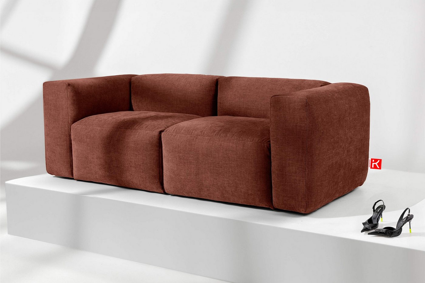 Konsimo 3-Sitzer BUFFO Einzelsofa, hergestellt in der EU, extrem weicher und bequemer Sitz von Konsimo