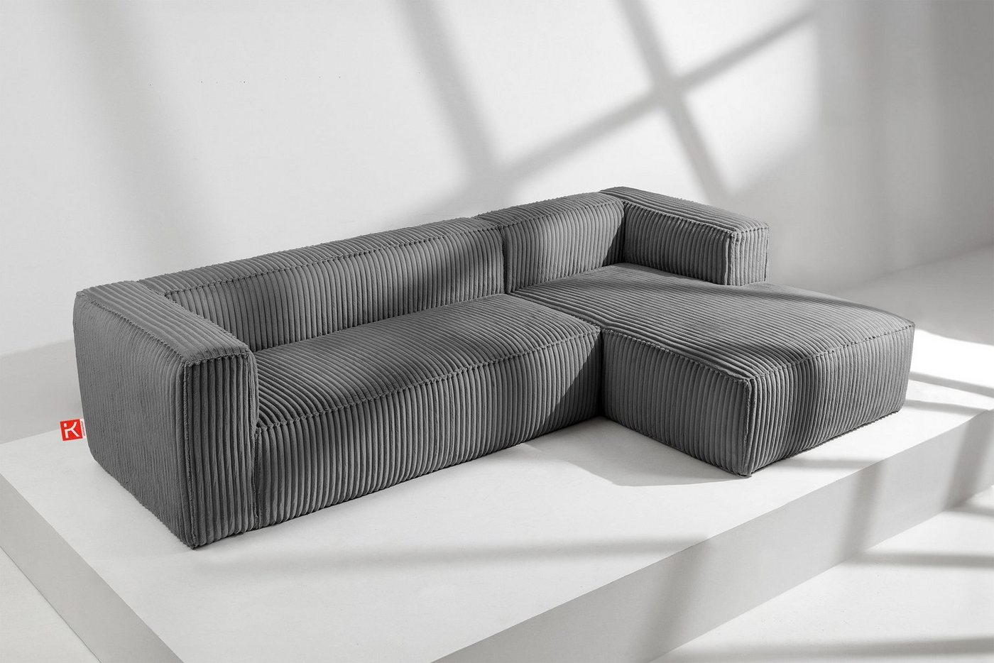 Konsimo Ecksofa Rechts Ecksofa FEROX, hergestellt in der EU, aus breitem Cordstoff, Modern von Konsimo