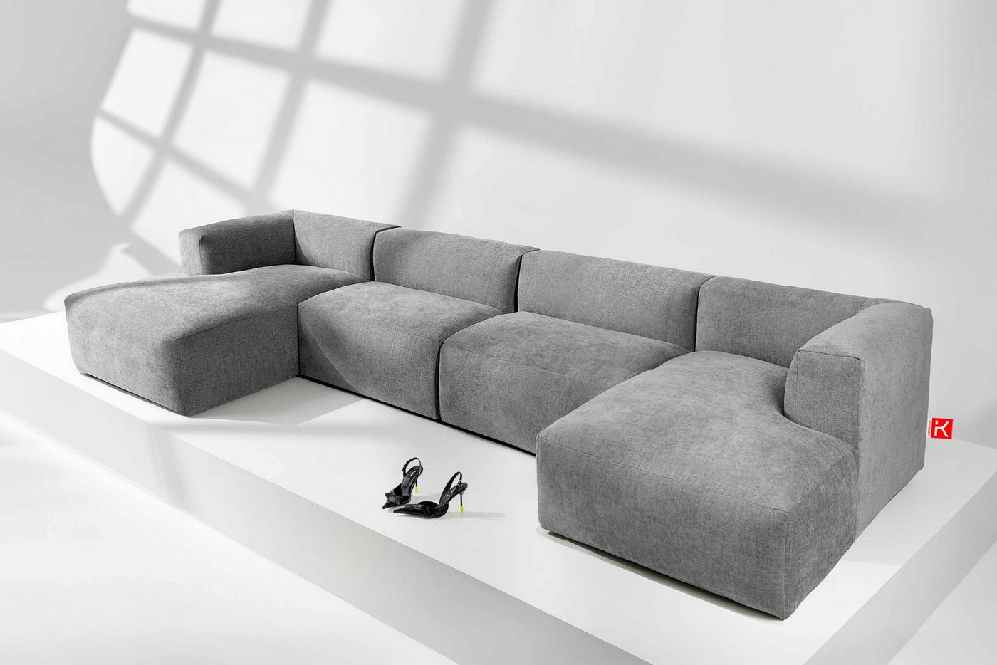 Konsimo Wohnlandschaft BUFFO Ecksofa U-Form, extrem weicher und bequemer Sitz, hergestellt in der EU, 7-8-Sitzer von Konsimo