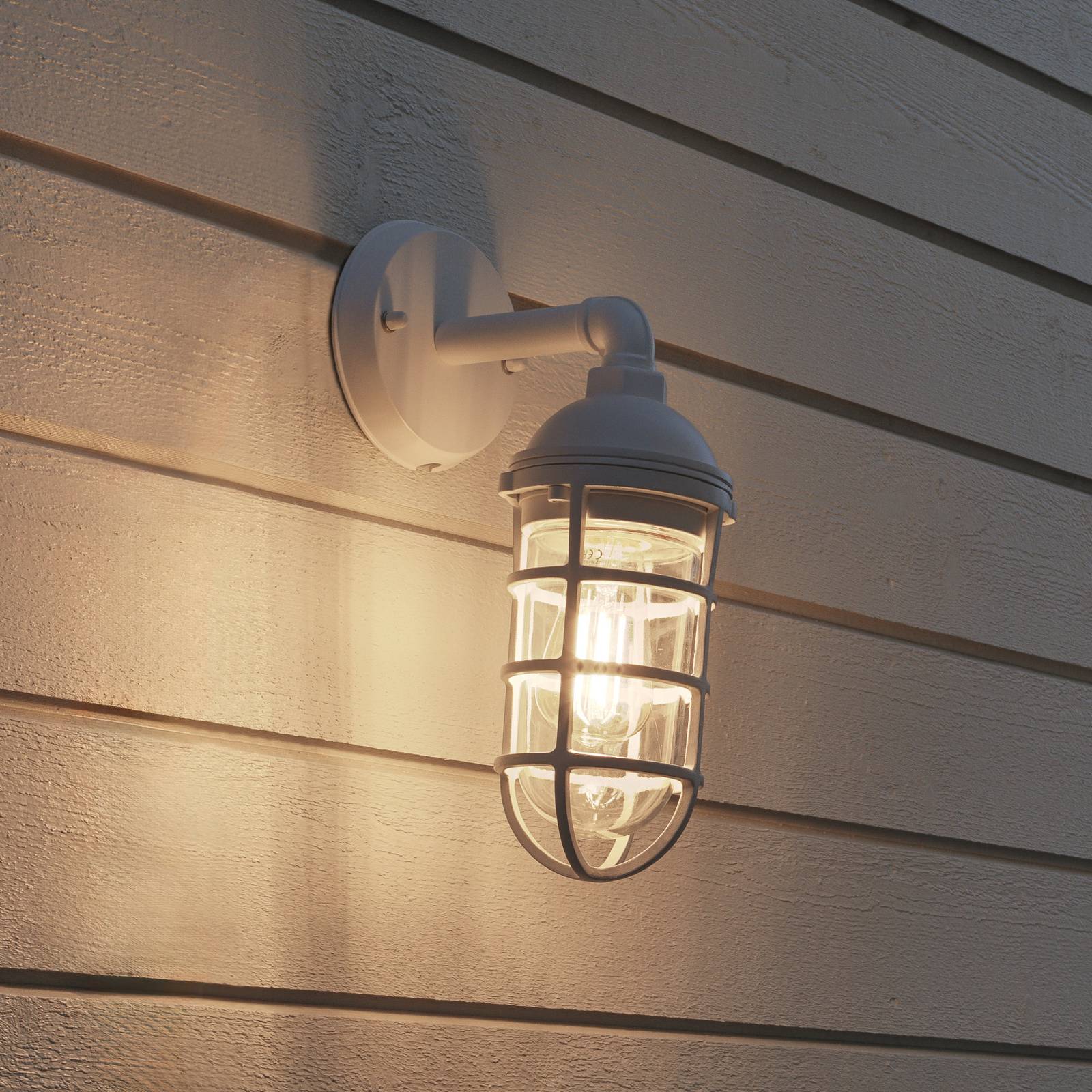 Außenwandleuchte Olbia, weiß, Aluminium, Höhe 33 cm Außenwandleuchte Olbia, weiß, Aluminium, Höhe 33 cm von Konstsmide