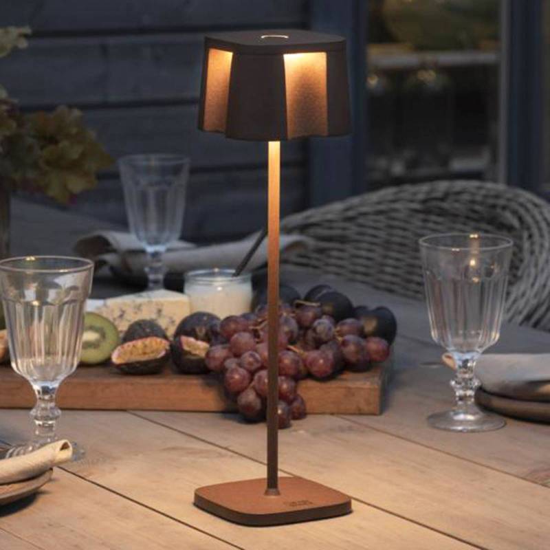 LED-Dekoleuchte Nice, USB-Ladeanschluss, rost von Konstsmide