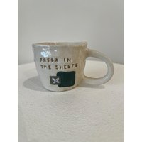Freak in The Sheets Buchhalter Becher Geschenk Handgemachte Keramik Made To Order von KookedCeramics