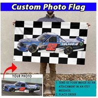 Drag Race Pickup Truck Personalisierte Rennflagge, Dirt Late, Track Racing, Pulling, Flagge 24x36 von KoolKoolCustomDesign