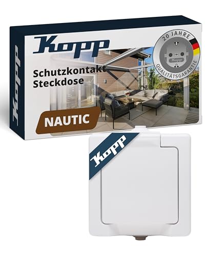 Kopp NAUTIC 1-fach Schutzkontakt-Steckdose mit Klappdeckel in Arktis-Weiß - Sichere Aufputz-Steckdose mit erhöhtem Berührungsschutz - IP44 Feuchtraumsteckdosen-Aufputz 16A / 250V~ von Kopp