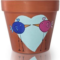 Personalisierter Terra Cotta Planter Handgemaltes Love Birds Design von Kossitas