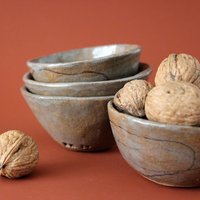 Handmade Rustic Stoneware Jug, Tumbler & Bowl, For Serving Drinks & Snacks , Must Have Modern Down-To-Earth Style Interior Handmade Rustic Stoneware Jug, Tumbler & Bowl, For Serving Drinks & Snacks , Must Have Modern Down-To-Earth Style Interior von KottiCeramics