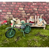 Grünes Fahrrad 3.69 X 1.88 Miniatur-Feengarten Zwerggarten Terrarien Garten von KousoulasKreations