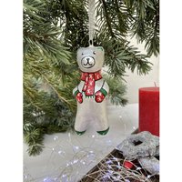 Weihnachten Bruchsicher Dekor Papier Mache Eisbär Ornamente in Rot Schal Figur Eco Freundliche Marke Einzigartiger Weihnachtsbaum von KozaDerezaGifts