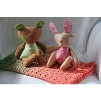 Baby-Set „ Decke Gehäkelt Mit Kuschelbär Oder Hasi von Krabbelpuschenfee