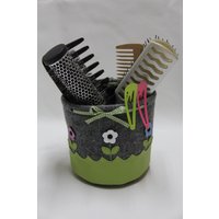 Kamm - Und Bürstenhüter"Blümchenwiese"Design Filz Kamm - Und Bürstenhüter"Blümchenwiese"Design Filz von Krabbelpuschenfee