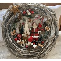 Handgefertigter Xxl Türkranz Weihnachtskranz Weihnachtsmann Deko Wandkranz -515 Handgefertigter Xxl Türkranz Weihnachtskranz Weihnachtsmann Deko Wandkranz -515 von Kraenzchenfein