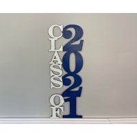 Personalisiertes Holzschild, Klasse Von 2021, Abschluss, Abschluss Geschenk, Laser Cut Graviertes Wanddeko | Unbemalt/Bemalt von KraftyEngravings