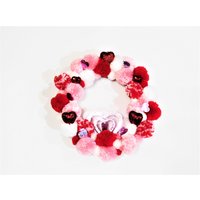 25cm Valentinstagskranz, Herzchen, Pom-Poms, Rot, Weiß, Rosa, Lila, Wanddeko, Türhänger, #5131 25cm Valentinstagskranz, Herzchen, Pom-Poms, Rot, Weiß, Rosa, Lila, Wanddeko, Türhänger, #5131 von KraftyKonnections