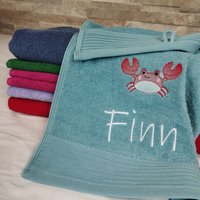 Gäste Handtuch Mit Namen Und Tier Motiv, Wal, Krabbe Gäste Handtuch Mit Namen Und Tier Motiv, Wal, Krabbe von Kreandzia