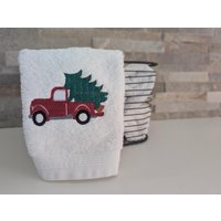 Handtuch Mit Weihnachtsmotiv Kleinigkeit Zu Weihnachten Wichtelgeschenk Handtuch Mit Weihnachtsmotiv Kleinigkeit Zu Weihnachten Wichtelgeschenk von Kreandzia