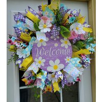 Frühling Ostern Sommer Kranz Willkommen Maschenkranz Rosa Gelb Grün Blau Lila Mit Viel Blumenkranz Haustür Türkranz von KreatenWreaths