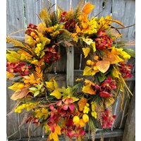 Herbstkranz Gelb, Orange Und Burgunder Herbstblätter Beeren-Kranz Für Haustür Wände Kamin Eingangsbereich Thanksgiving Tür-Kranz Herbstkranz Gelb, Orange Und Burgunder Herbstblätter Beeren-Kranz Für Haustür Wände Kamin Eingangsbereich Thanksgiving Tür-Kranz von KreatenWreaths