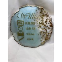 Geburtstafel Aus Epoxidharz , Gesechenk Zur Geburt Geburtsdaten Tafel Ein Süßes Personalisiertes Geschenk, Das Bei Der Eines Babys von KreationenundKunst