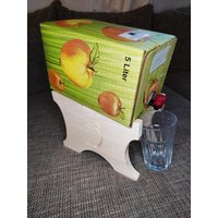 Apfelsaftständer Aus Holz - Stabiler Halter Für 5L+10L Saftkartons Praktisch Küchenhelfer Naturbelassen & Platzsparend Diy Apfelsaft von KreativBlauGelb