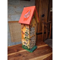 Buntes Insektenhotel , Schmetterlingshotel, Handbemalte Schmetterlingsunterkunft von KreativDHuber