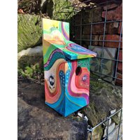 Handbemalter Nistkasten, Unikat , Bunter Nistkasten von KreativDHuber