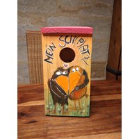 Handbemalter Nistkasten , Vogelhäuschen , Origineller , Unikat Handbemalter Nistkasten , Vogelhäuschen , Origineller , Unikat von KreativDHuber