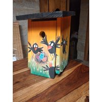 Handbemalter Nistkasten Aus Massivholz , Vogelhäuschen, Origineller von KreativDHuber