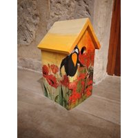 Künstlerisch , Nostalgisch , Gestalteter Nistkasten Aus Massivholz Künstlerisch , Nostalgisch , Gestalteter Nistkasten Aus Massivholz von KreativDHuber